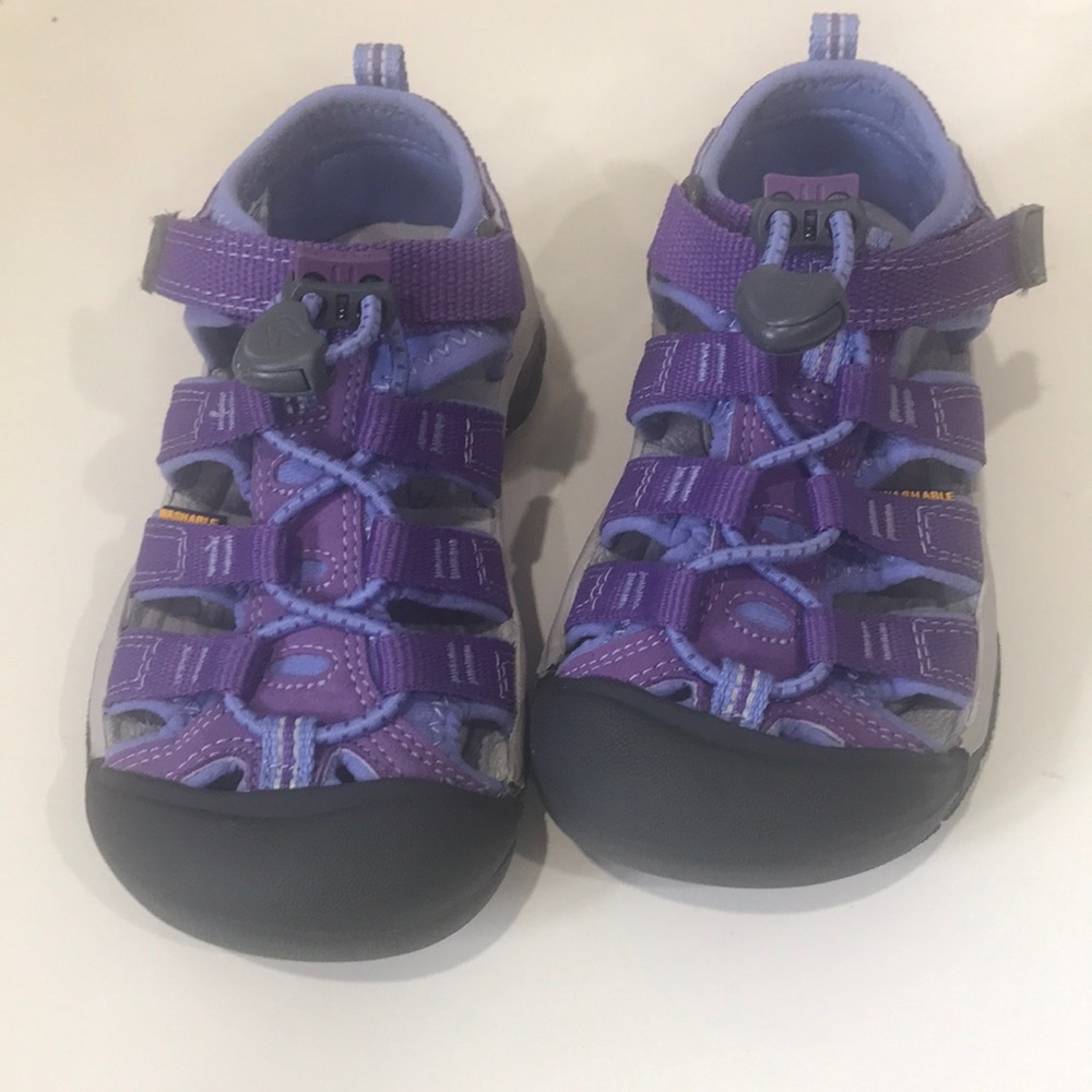 NWT Keen Newport